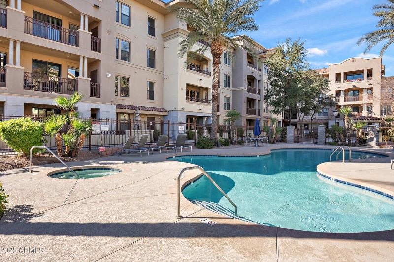 Community Pool & Spa