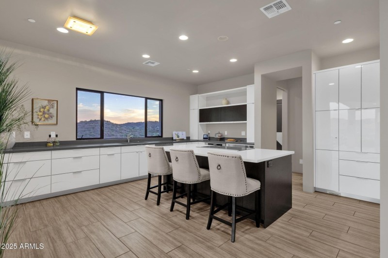 018_Kitchen