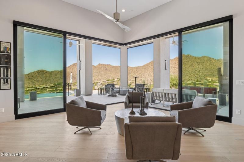 10' Doors to the View