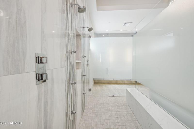 Walk-Thru Shower!