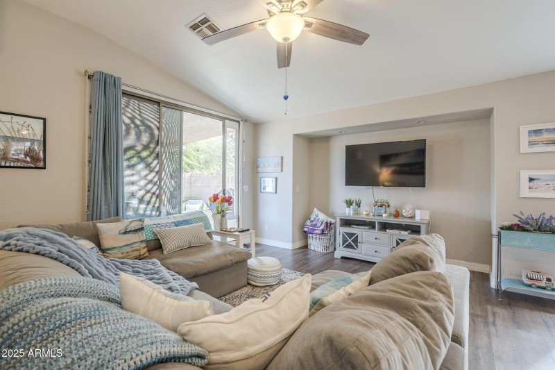 27-web-or-mls-Rising Sun-14