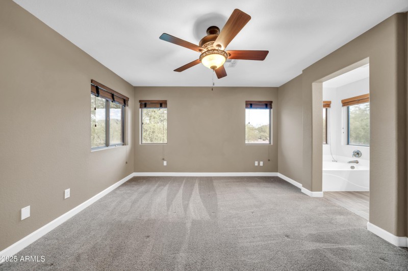 3546 W Webster Ct-25