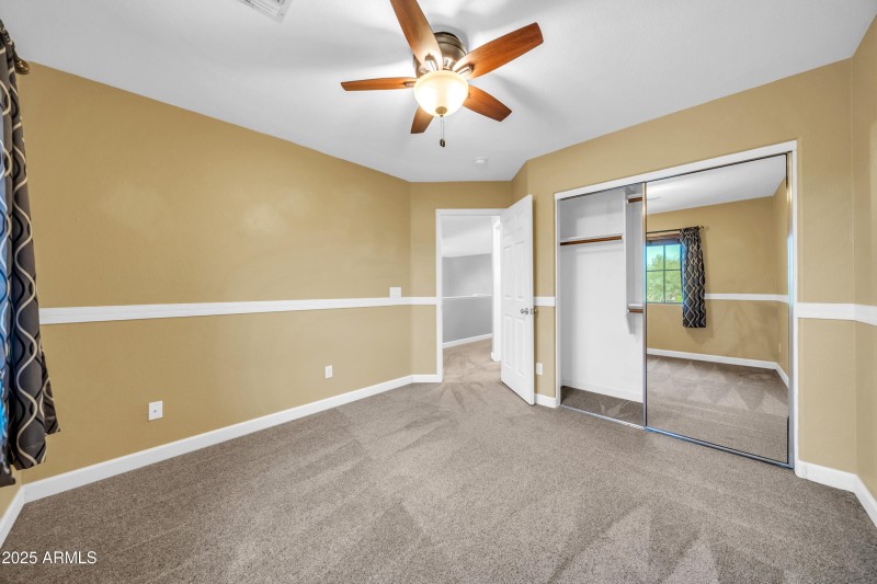 3546 W Webster Ct-28