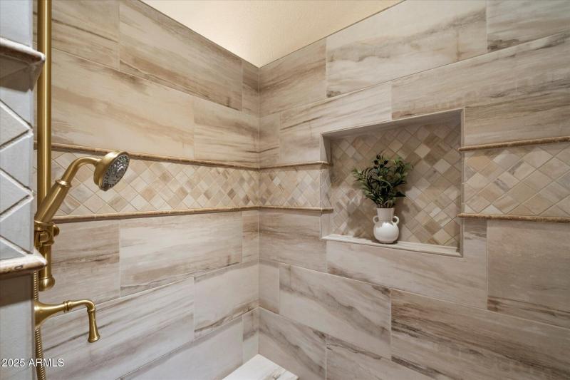 Primary shower