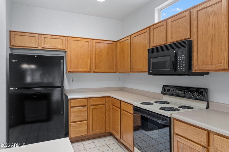 16068 W Glendora Ct-13