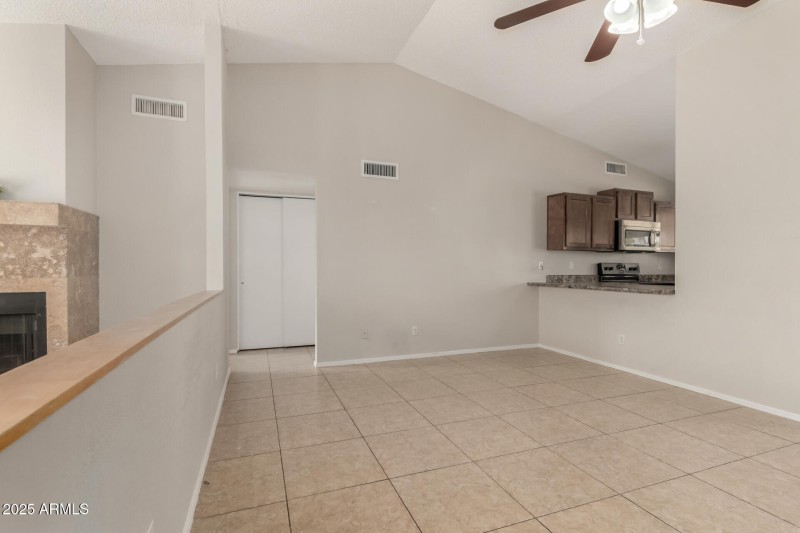 Bright/Open Floorplan