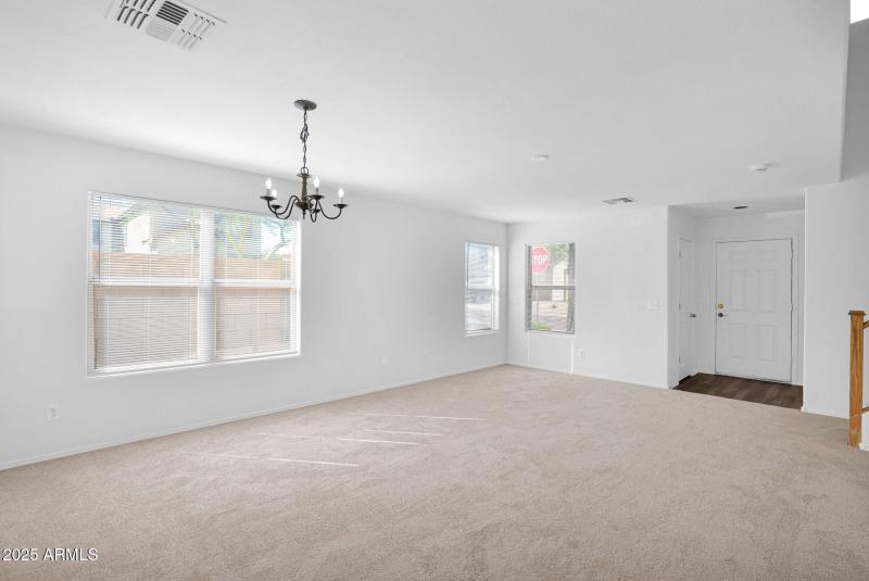 8-web-or-mls-P1303958