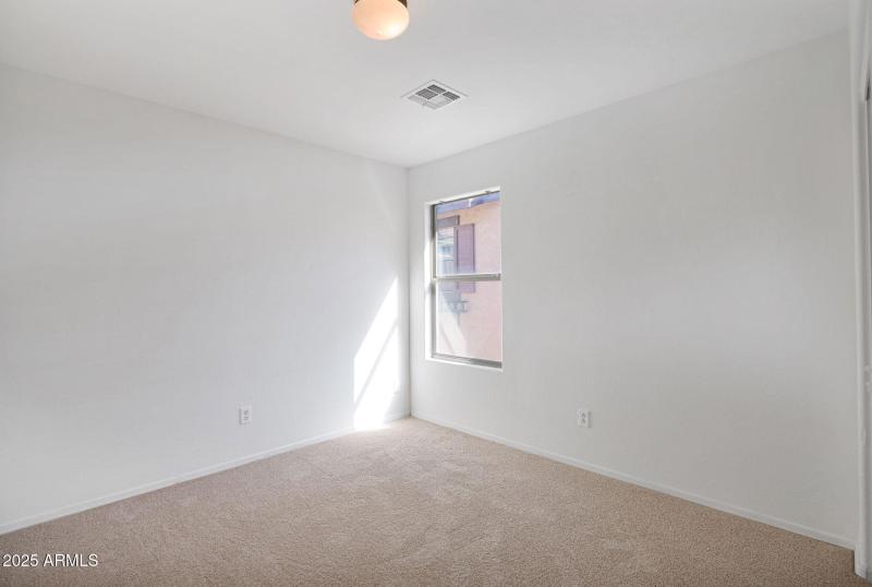 22-web-or-mls-P1303984