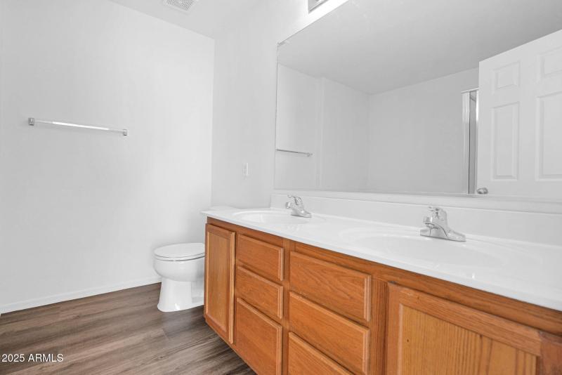 26-web-or-mls-P1303990