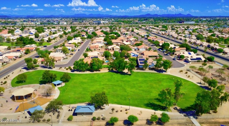 thumbnail_Marconi Ave (62)