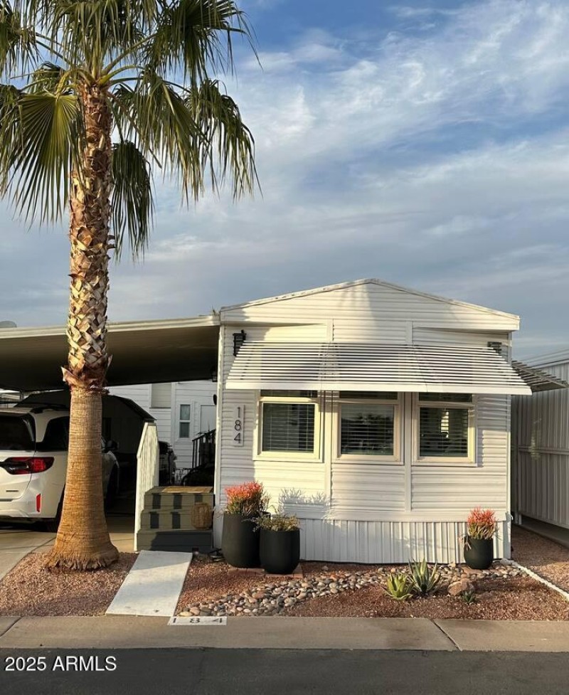 12ffccdb-1b3f-4c27-b67e-c17b488035e3