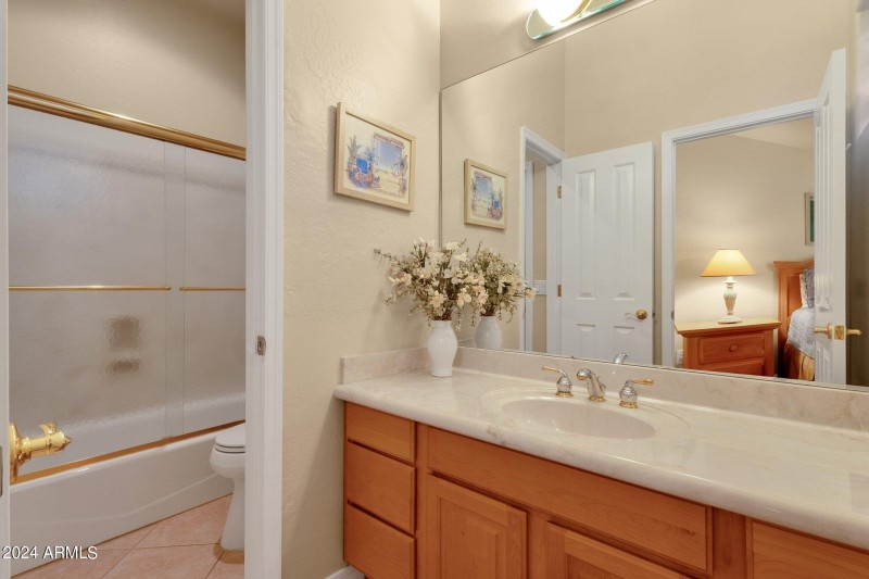 Hollywood Bathroom