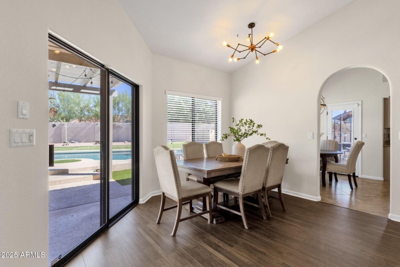 014_Dining Room