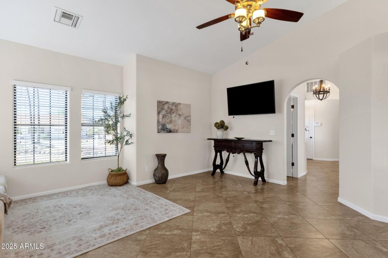 023_Family Room II
