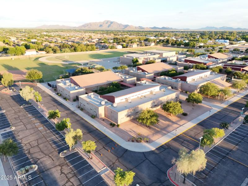 SAN TAN K-8 SCHOOL AT END OF BLOC