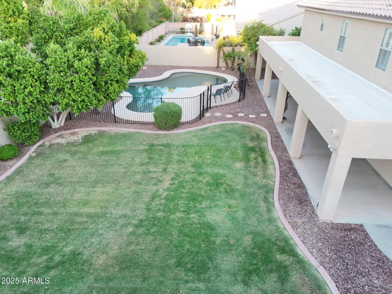 BACKYARD & POOL-DRONE