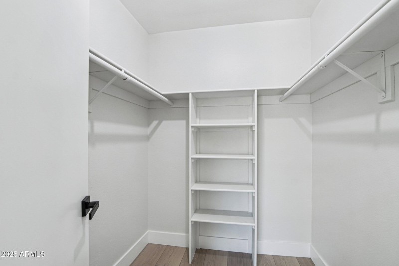 18-web-or-mls-N Majorca Way-1006-018