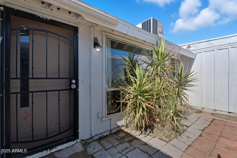 7-web-or-mls-Mercer-7