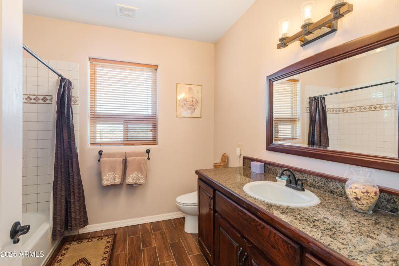 822 W Dust Storm Rd.