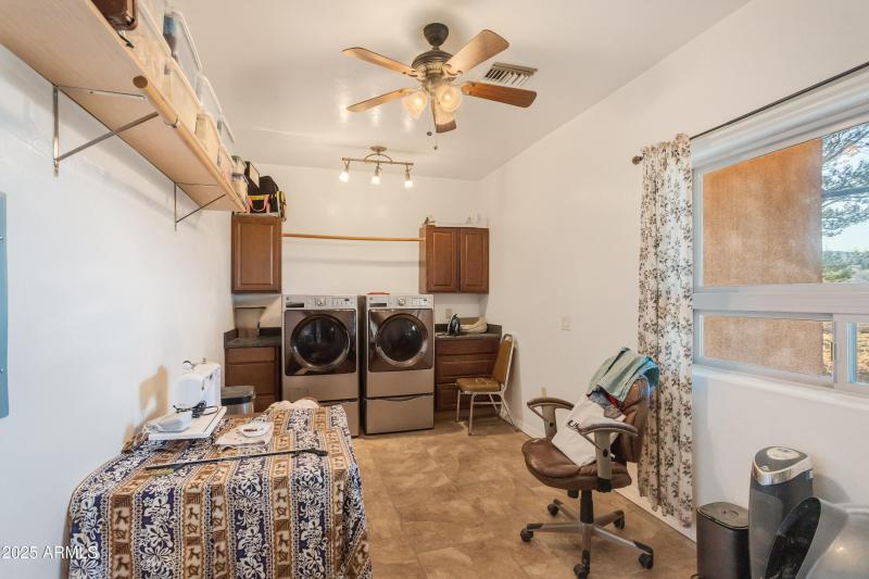 822 W Dust Storm Rd.