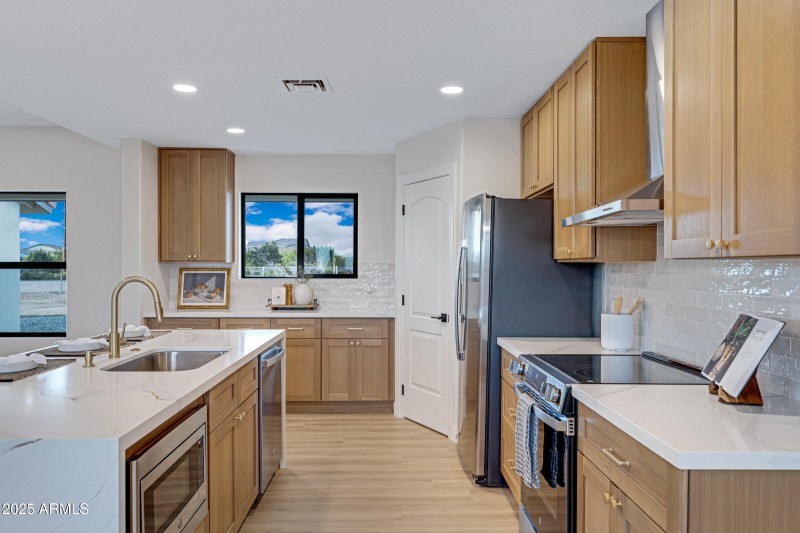 23043 E Ocotillo Rd-18