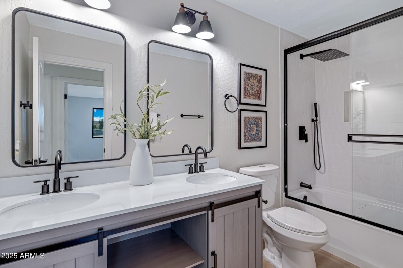 23043 E Ocotillo Rd-22