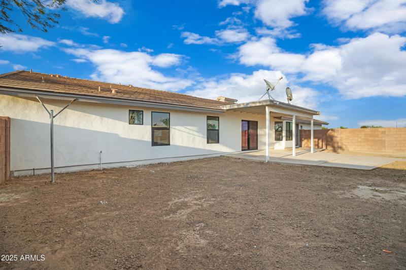 23043 E Ocotillo Rd-38