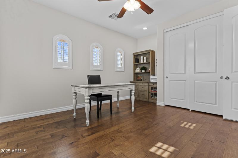Upstairs Bedroom 3 - Upstairs
