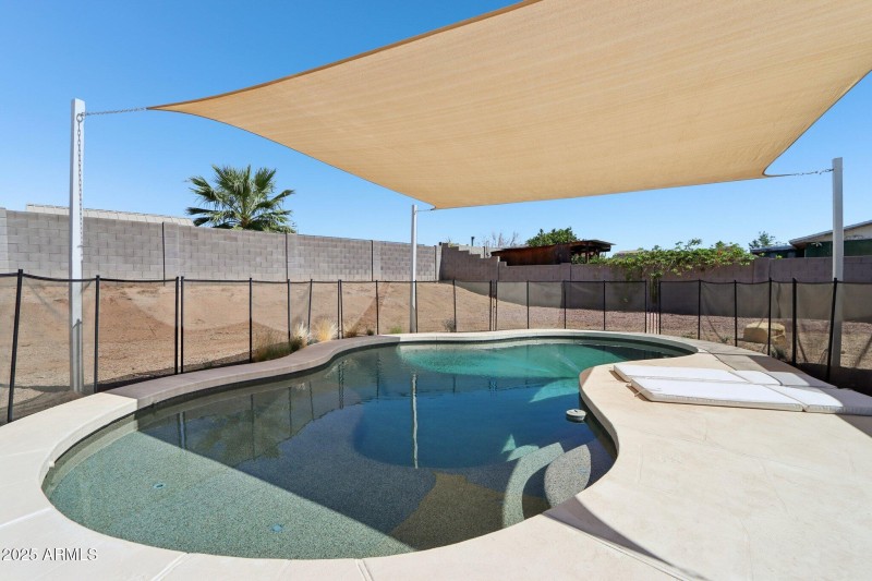 36-web-or-mls-E Duncan St-S2509-036