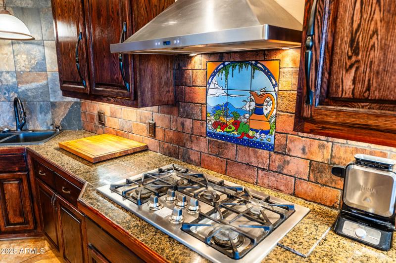 822 W Dust Storm Rd.