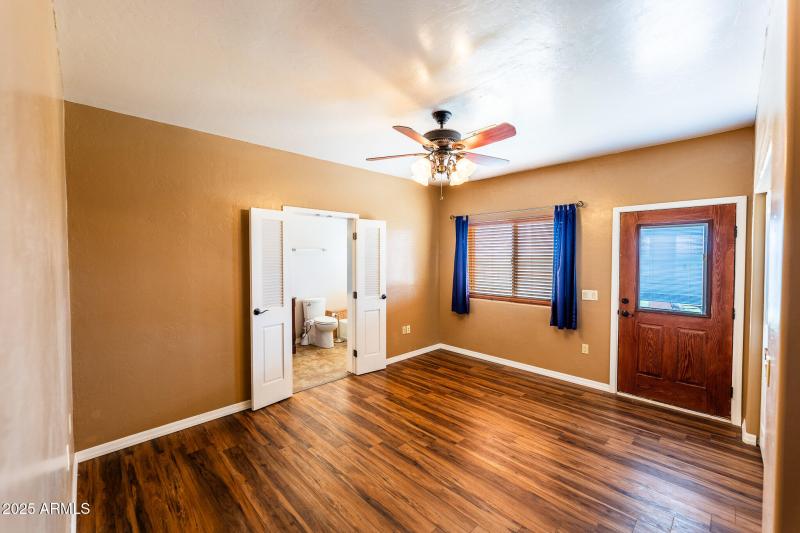 822 W Dust Storm Rd.