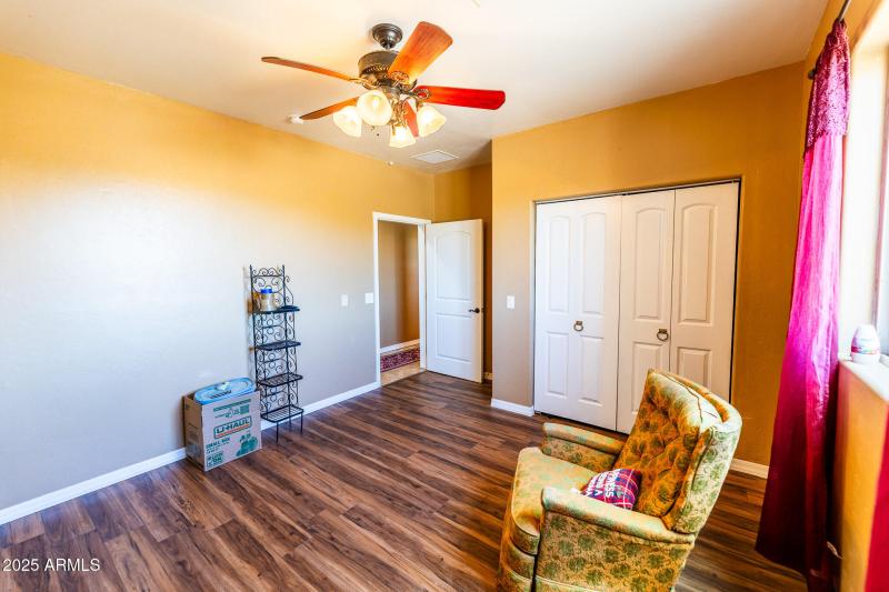 822 W Dust Storm Rd.