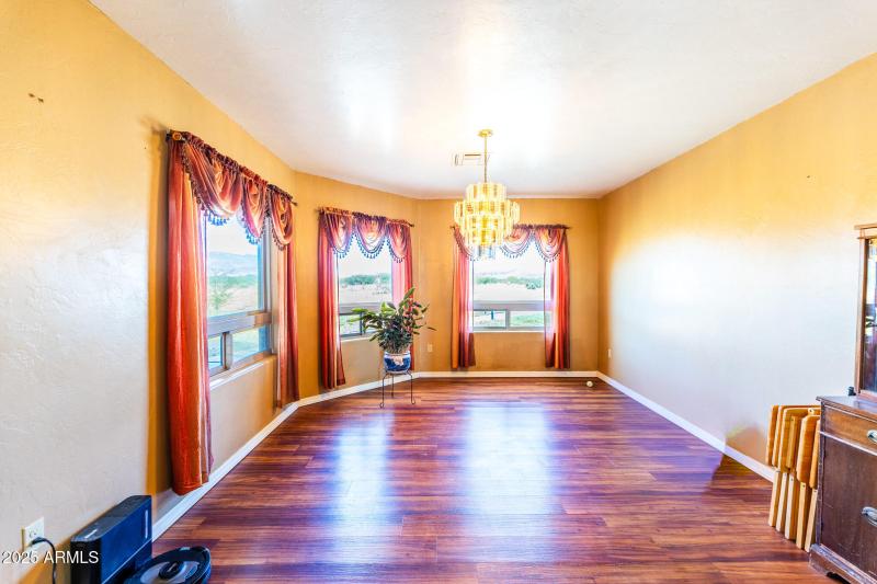 822 W Dust Storm Rd.