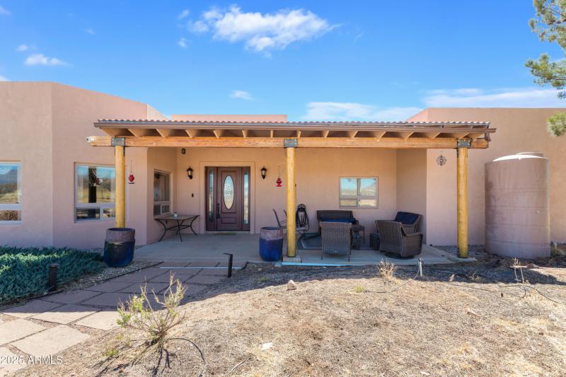 822 W Dust Storm Rd.