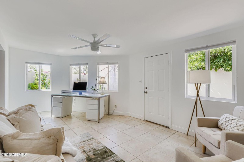 4730 N 76th Pl - Web Quality - 018 - 09