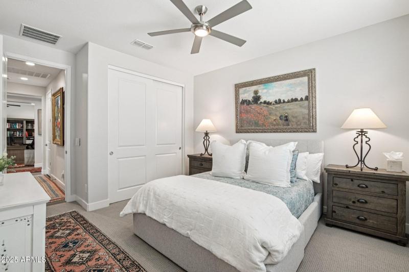 17-web-or-mls-W Fairmount Ave-S2809-016