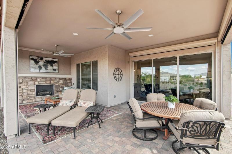 27-web-or-mls-W Fairmount Ave-S2809-026