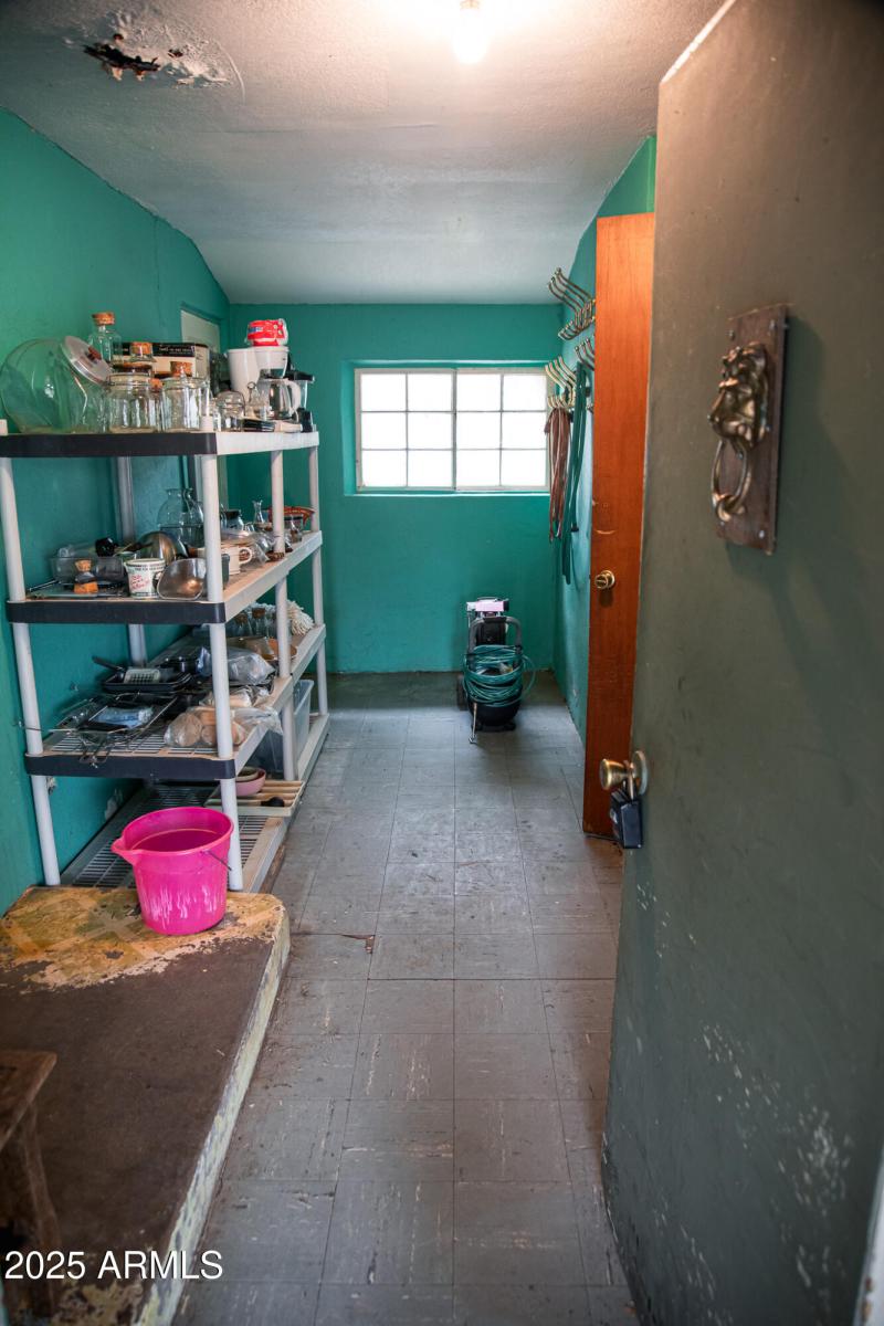 Mud Room Entry S End of Hm