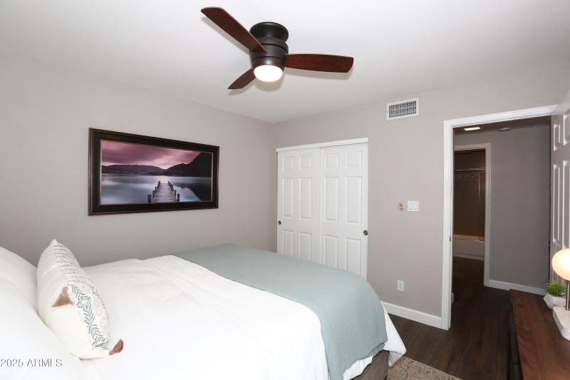 Guest Bedroom2