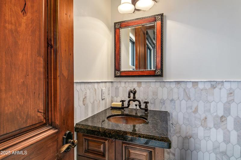 050_Guest Ensuite 1 Bath