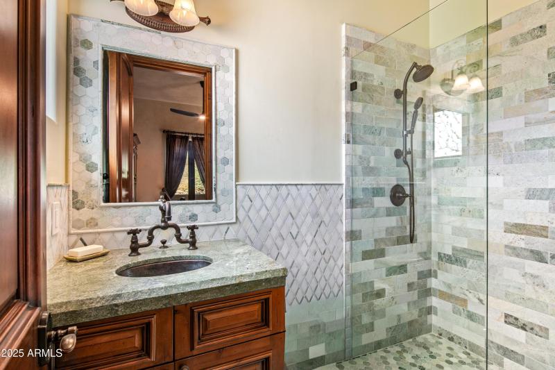 058_Guest Home 1 Bath