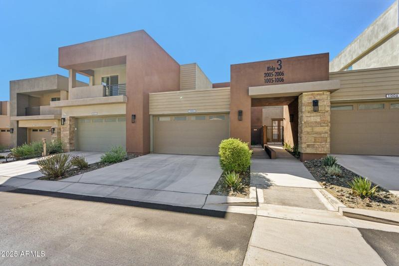 1-web-or-mls-N 136th St-S3009-001