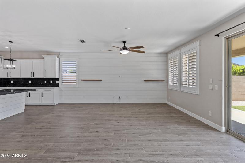 23137 E Camina Buena Vista-13