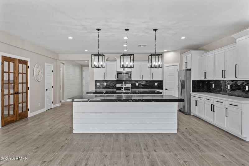 23137 E Camina Buena Vista-14