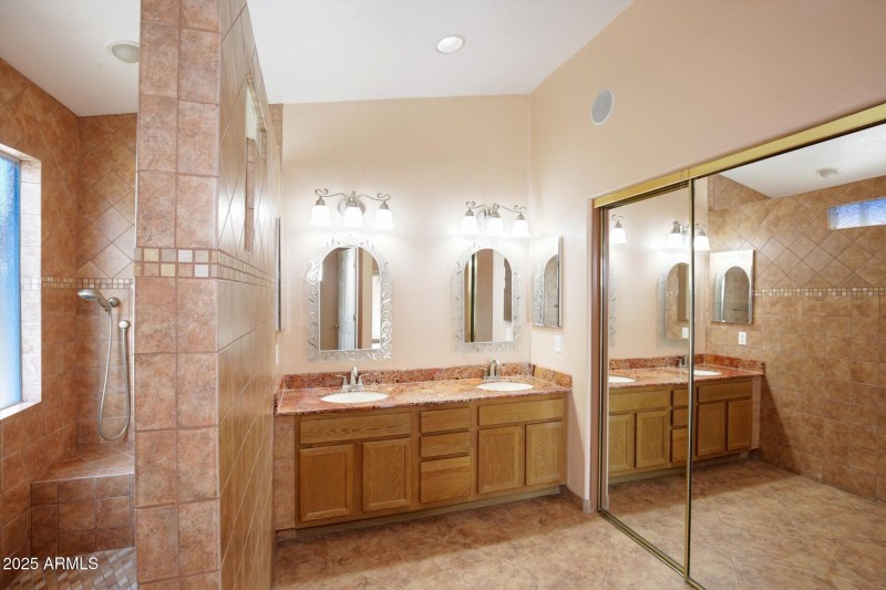 thumbnail_Marconi Ave REPLACEMENT (33)