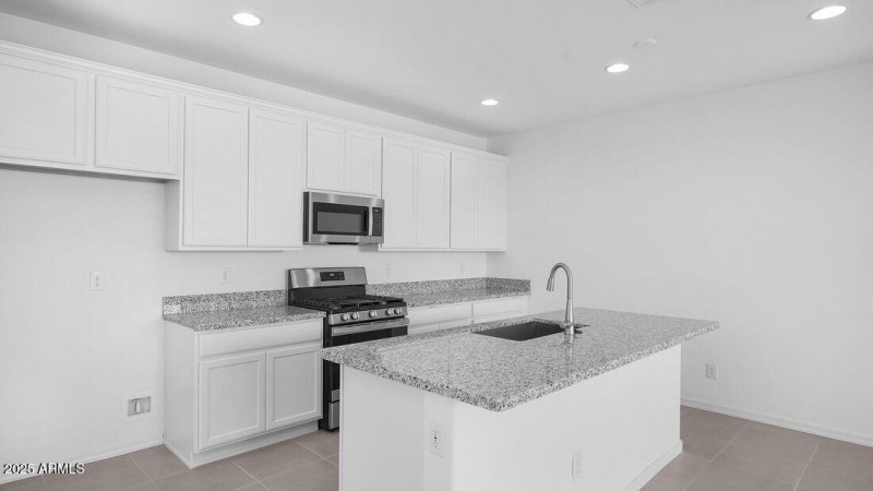 14631 W SAND HILLS Road-Ready Now!