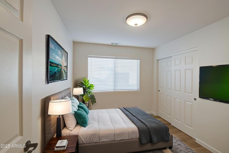 Bedroom-3-pic-1 - Bedroom - Modern - 5 (