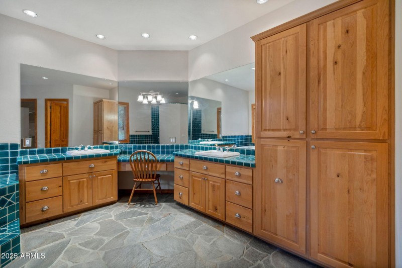 2758JaguarCir-Heber-AZ-17