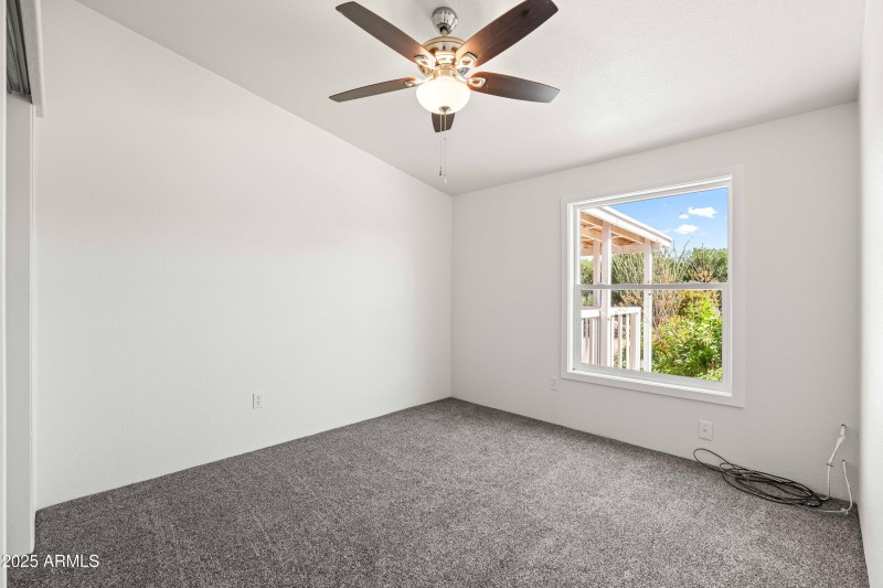 3h guest bedroom 1