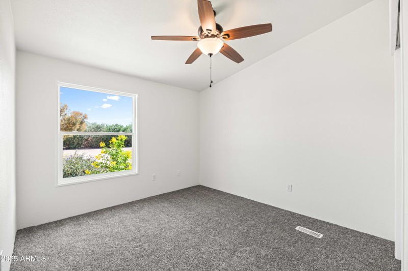 3i guest bedroom 2